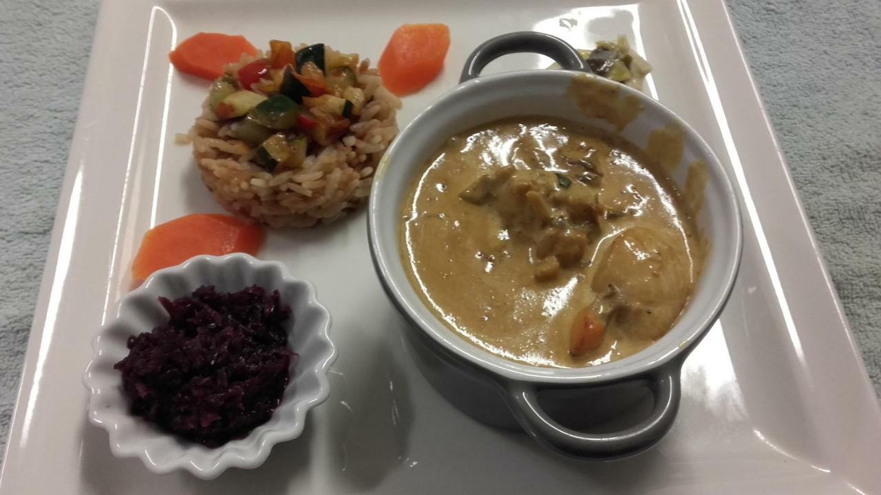 Logis Hotel Restaurant De La Dore Vertolaye エクステリア 写真
